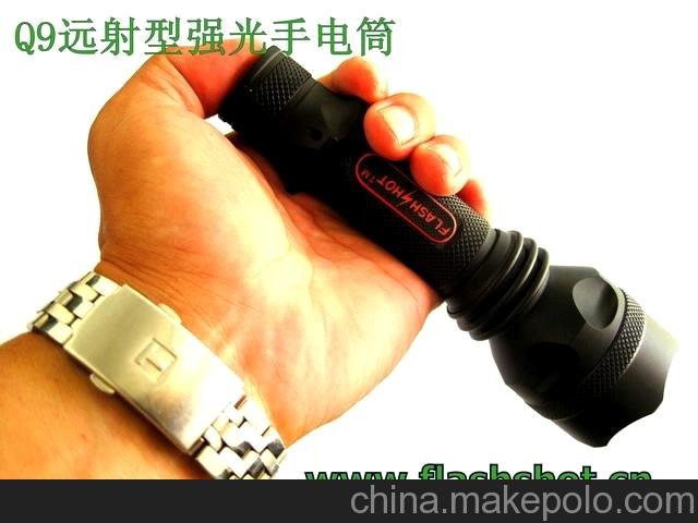 美國進(jìn)品CREE燈珠 質(zhì)優(yōu)LED手電筒 廠(chǎng)家專(zhuān)利產(chǎn)品圖片