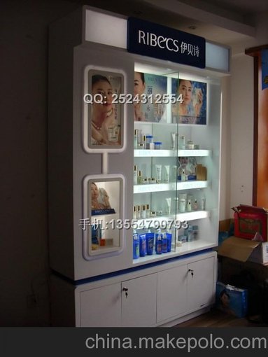 供應(yīng)化妝品店面裝修效果圖，化妝品展示柜訂做，自然堂化妝品柜臺(tái)圖片