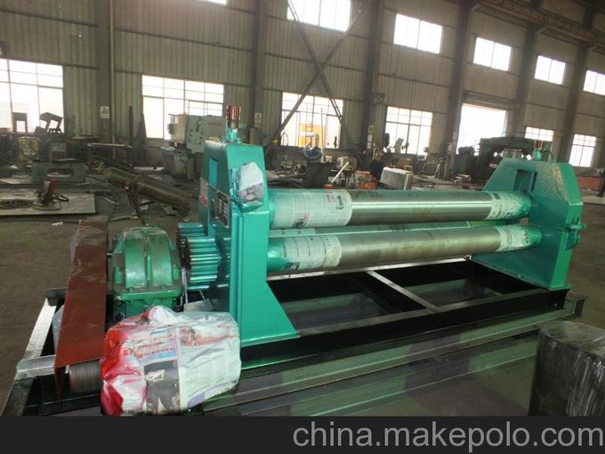 10mm卷板機  德力信10*2000手動(dòng)卷板機 廠(chǎng)家直銷(xiāo)卷圓機圖片