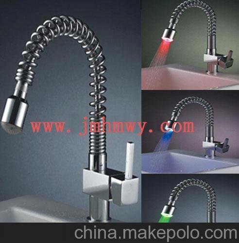 廣東供應(yīng)HM-8628LED溫控三色變色水龍頭圖片