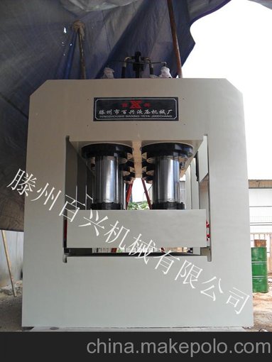 供應(yīng)滕州百興YL32-1800T鋼木門(mén)壓花成型機(jī)圖片