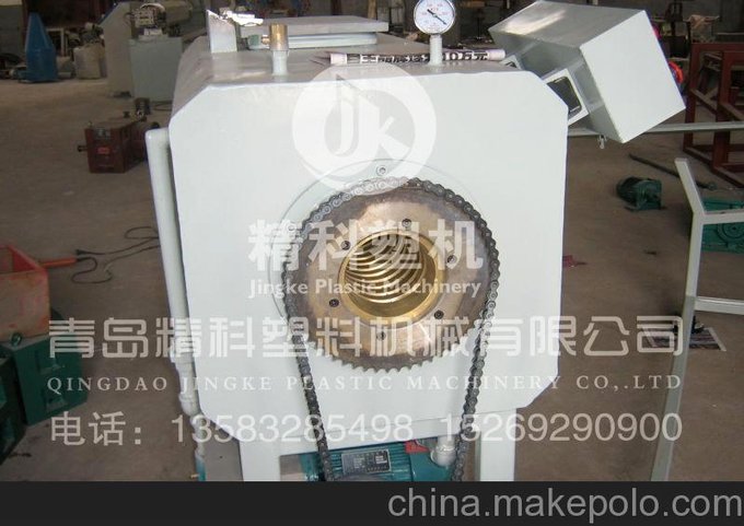 新一代聚乙烯(PE)碳素螺旋增強(qiáng)管材生產(chǎn)線設(shè)備圖片
