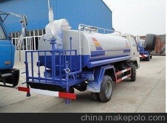 供應程力威東風小型的5噸灑水車圖片