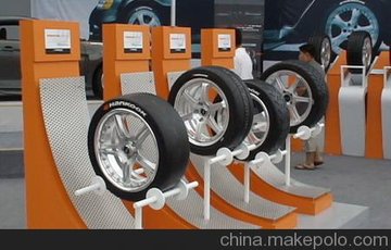 S(chng)ֱN(xio)n̩݆̥ 235/45R17 K104 Y