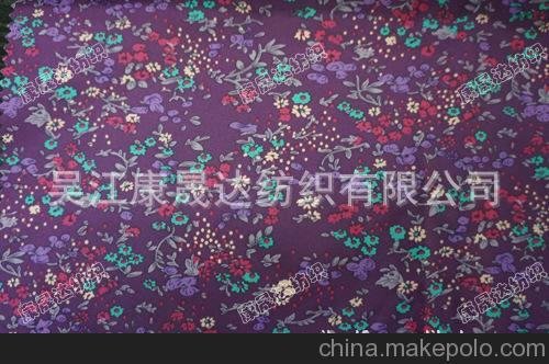 無縫羽絨內(nèi)衣印花面料（330T印花春亞紡紫色底小碎花）圖片