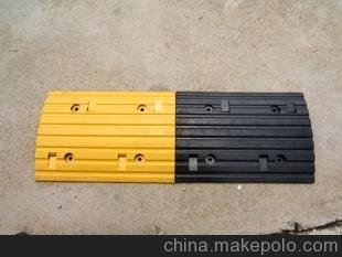 供應廣州減速塊，減速帶，緩速坡圖片